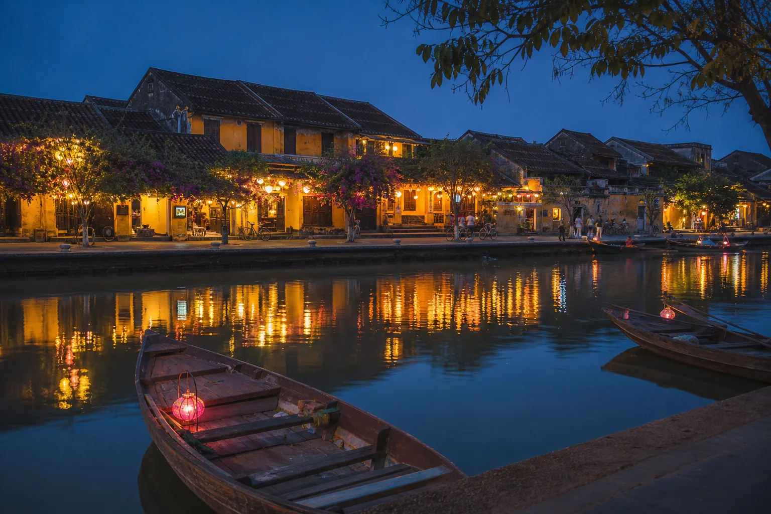 Hoi An am Fluss bei Abendlicht